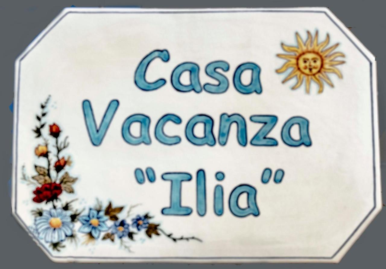 Casa Vacanza Ilia ペーシャ エクステリア 写真